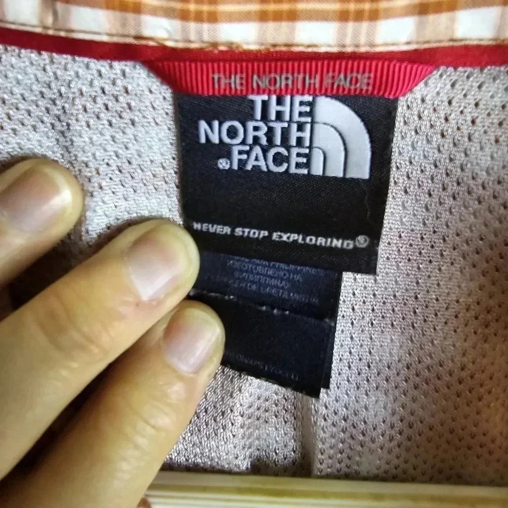 The North Face Men's Lightweight Camp Shirt in Orange Plaid Size Large